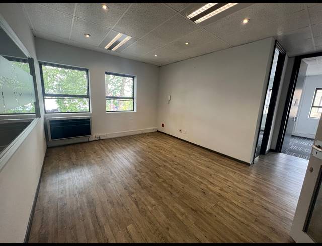 270M² OFFICE TO LET IN ILLOVO